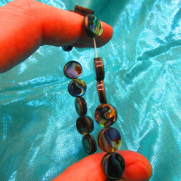 Abalone Coins 7" Stretchy Gemstone Bracelet - Picture 3 of 3